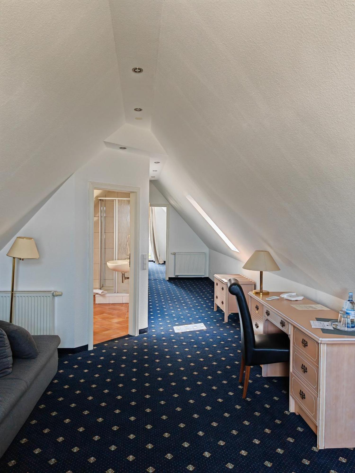 Hotel Bellevue Warnemuende Rostock Exteriör bild