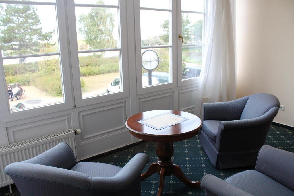 Hotel Bellevue Warnemuende Rostock Exteriör bild